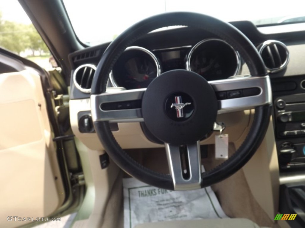 2006 Ford Mustang V6 Deluxe Convertible Steering Wheel Photos