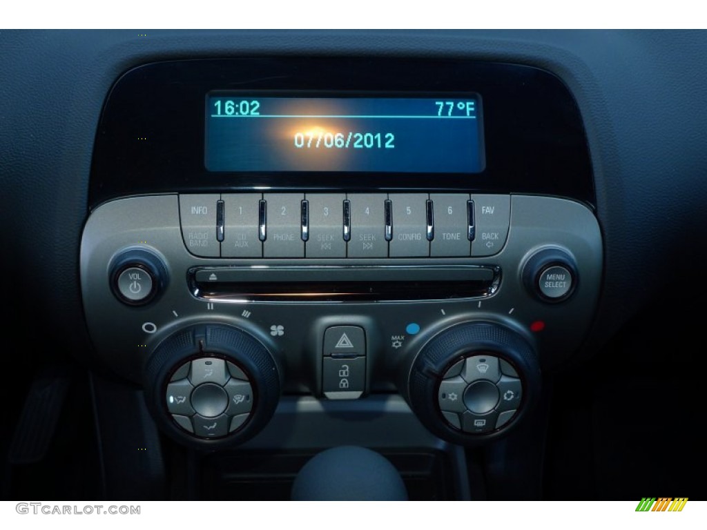 2011 Chevrolet Camaro LS Coupe Audio System Photo #67663198