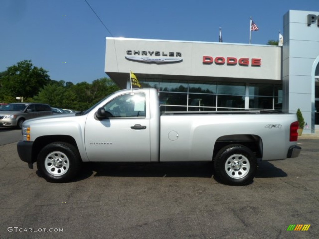 2011 Silverado 1500 Regular Cab 4x4 - Sheer Silver Metallic / Dark Titanium photo #2