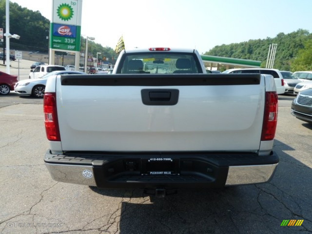 2011 Silverado 1500 Regular Cab 4x4 - Sheer Silver Metallic / Dark Titanium photo #4