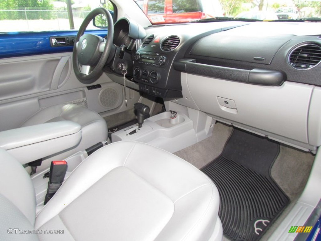 Grey Interior 2007 Volkswagen New Beetle 2.5 Coupe Photo #67666057