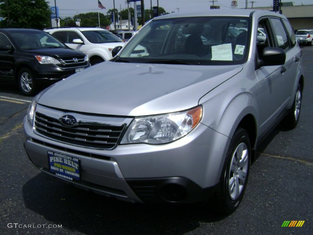 2009 Forester 2.5 X - Spark Silver Metallic / Black photo #1