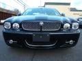 Ebony Black - XJ XJ8 L Photo No. 2