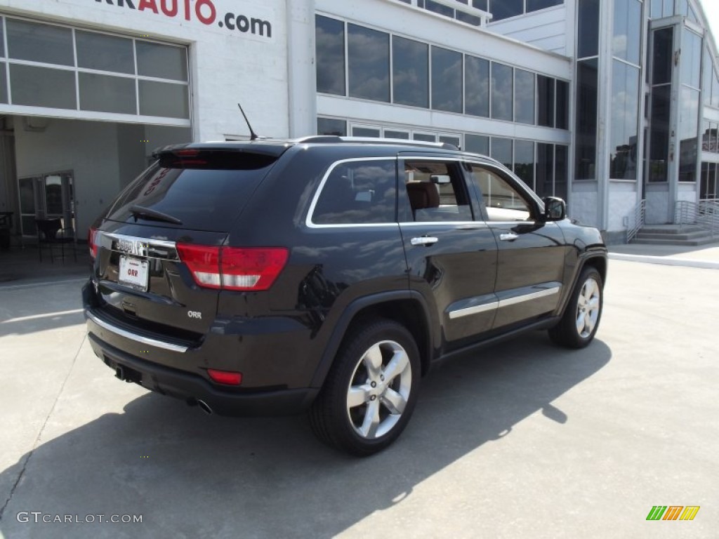 2011 Grand Cherokee Overland Summit 4x4 - Brilliant Black Crystal Pearl / New Saddle/Black photo #3