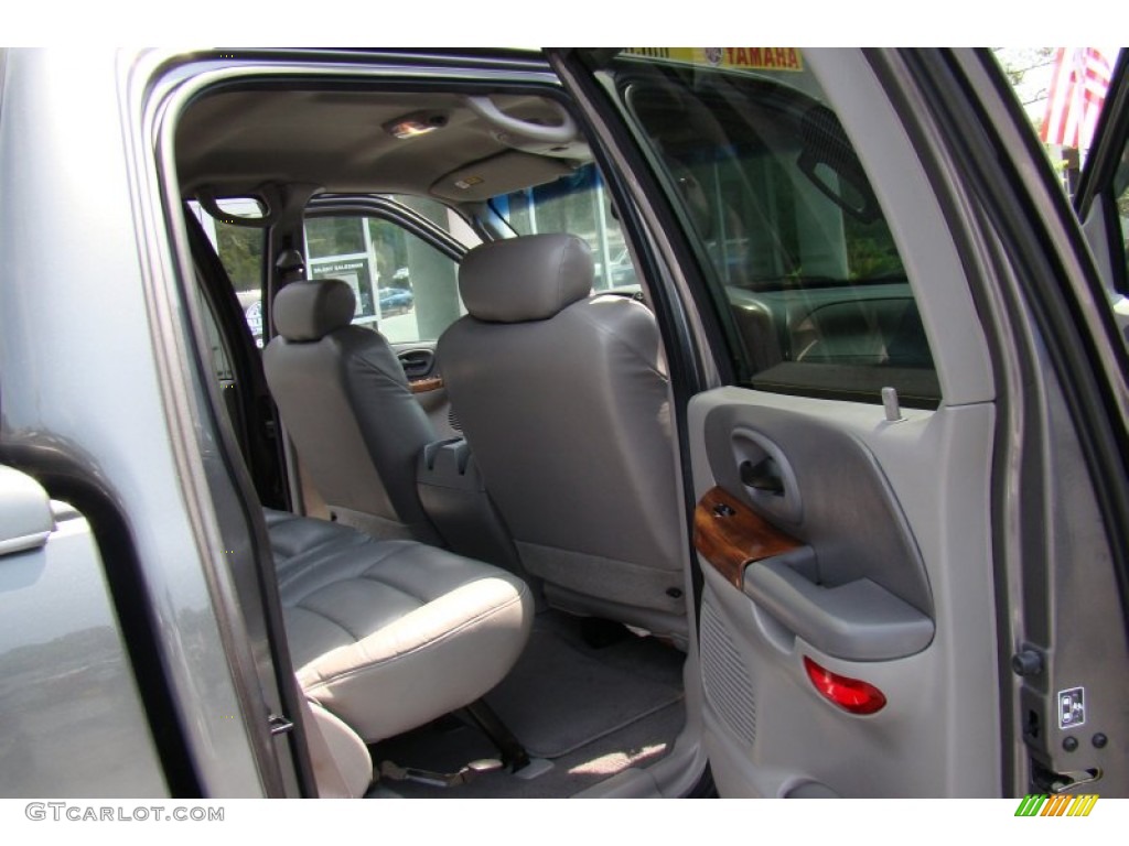 Medium Graphite Interior 2002 Ford F150 XLT SuperCrew 4x4 Photo #67674722