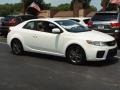 2010 Clear White Kia Forte Koup EX  photo #2