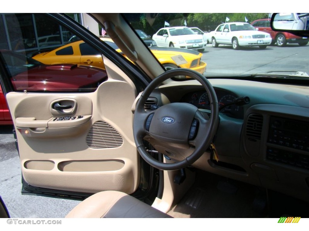 2002 F150 XLT SuperCrew - Dark Highland Green Metallic / Medium Parchment photo #15