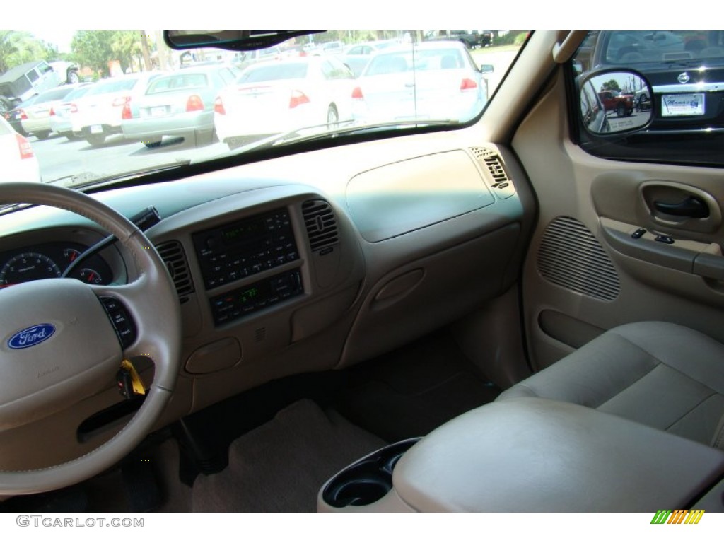 2002 F150 XLT SuperCrew - Dark Highland Green Metallic / Medium Parchment photo #16