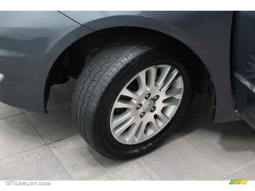 2007 Toyota Sienna XLE Limited AWD Wheel Photo #67678957
