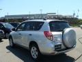 Classic Silver Metallic - RAV4 4WD Photo No. 4