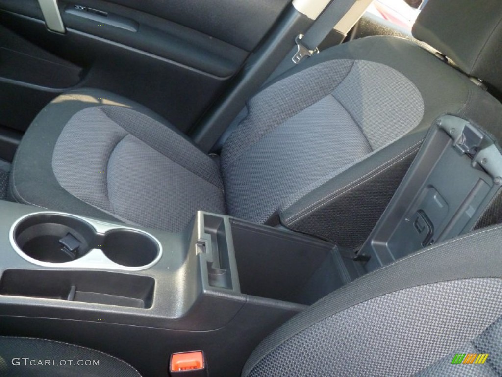 2011 Rogue SV AWD - Gotham Gray Metallic / Black photo #7