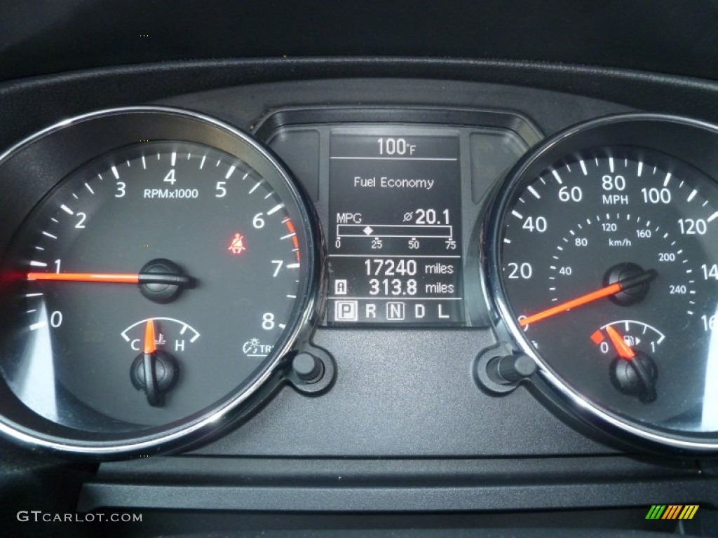 2011 Rogue SV AWD - Gotham Gray Metallic / Black photo #22