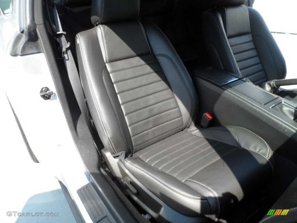 2011 Mustang GT Premium Coupe - Ingot Silver Metallic / Charcoal Black photo #20
