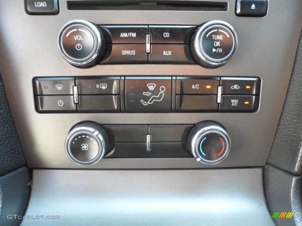2011 Ford Mustang GT Premium Coupe Controls Photo #67683145