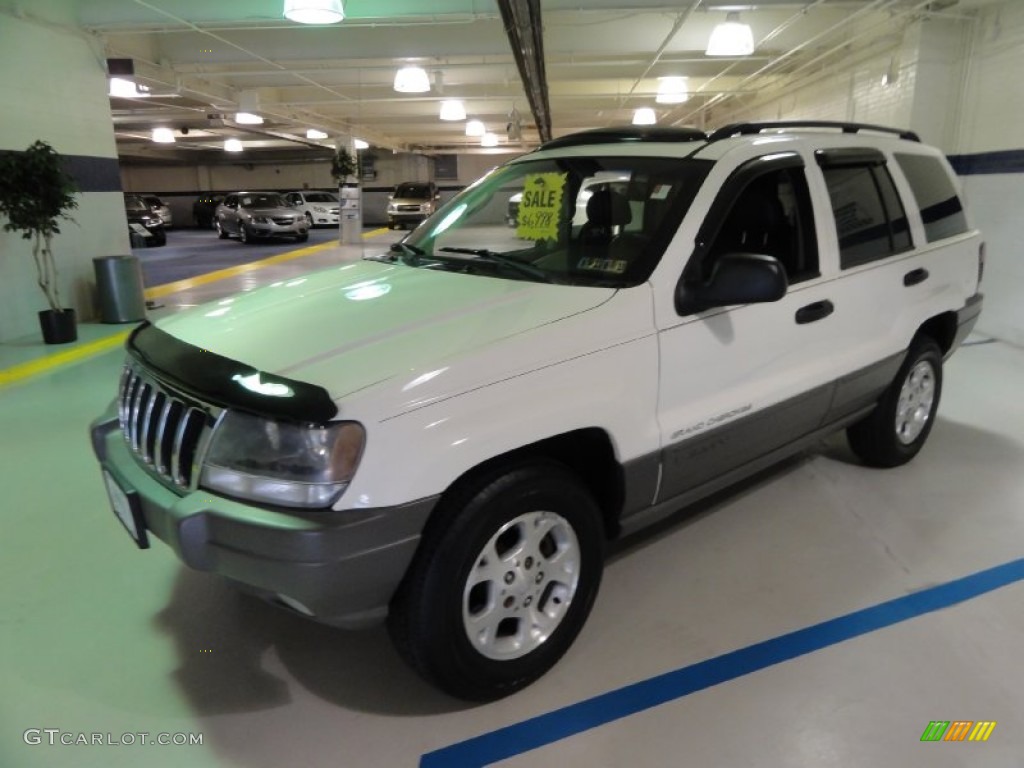 2002 Grand Cherokee Sport 4x4 - Stone White / Dark Slate Gray photo #2