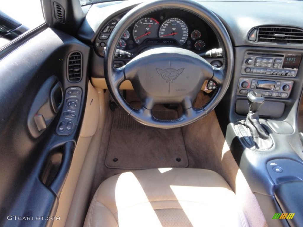 2000 Corvette Convertible - Dark Bowling Green Metallic / Light Oak photo #25