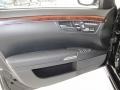 Black - S 550 Sedan Photo No. 42