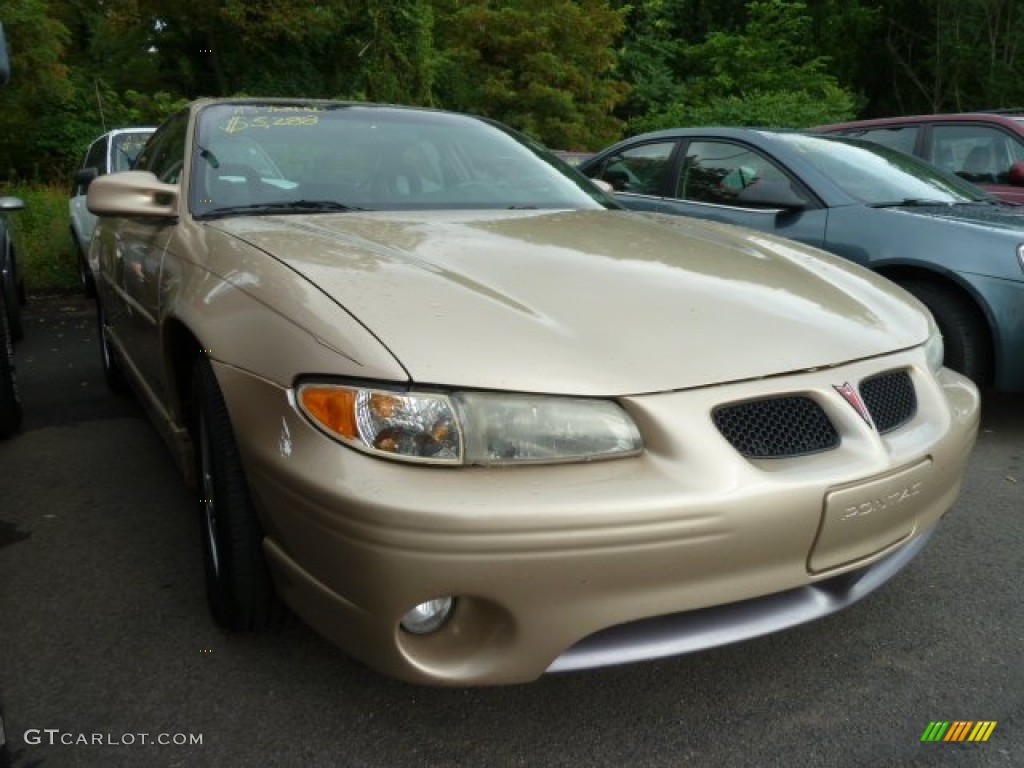 Champagne Beige Metallic 2001 Pontiac Grand Prix GT Sedan Exterior Photo #67695271