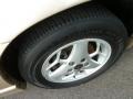 2001 Pontiac Grand Prix GT Sedan Wheel and Tire Photo
