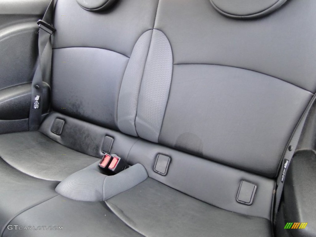 2007 Mini Cooper S Hardtop Rear Seat Photo #67698265