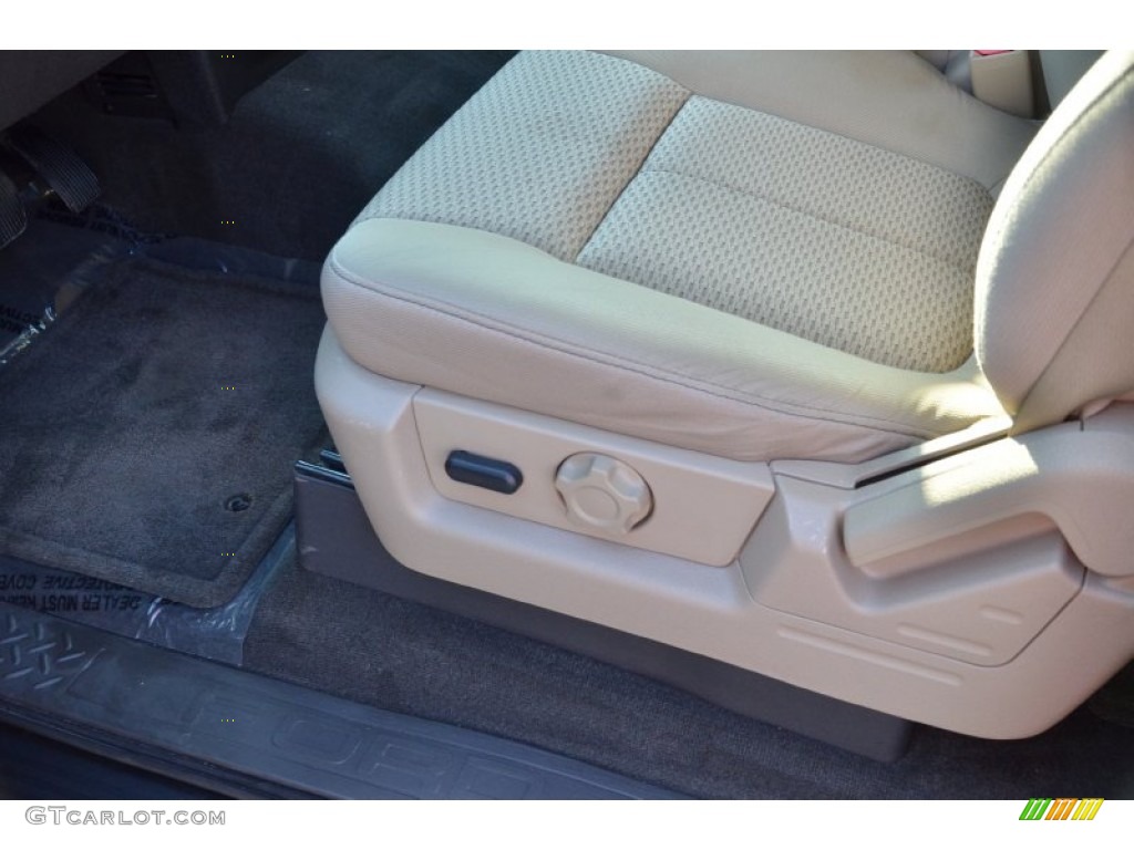 2010 F150 XLT SuperCrew - Red Candy Metallic / Tan photo #18