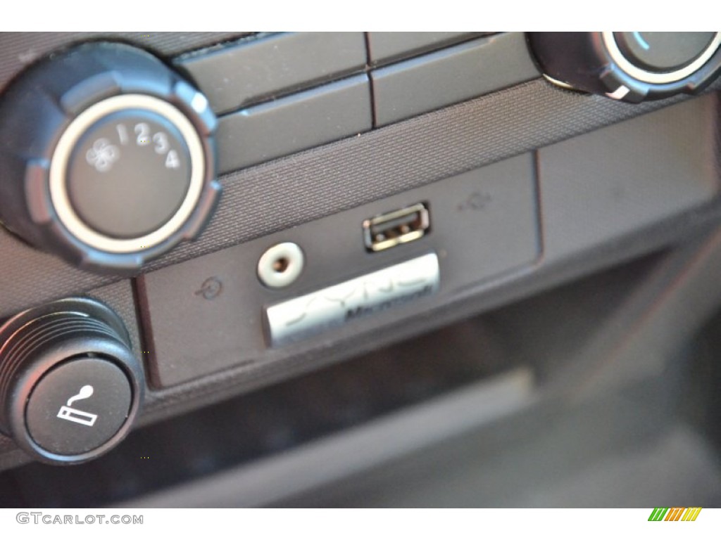2010 F150 XLT SuperCrew - Red Candy Metallic / Tan photo #27