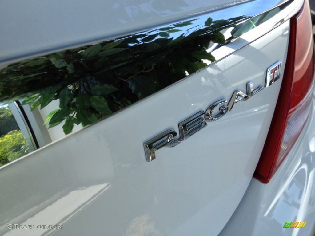 2011 Buick Regal CXL Turbo Marks and Logos Photos