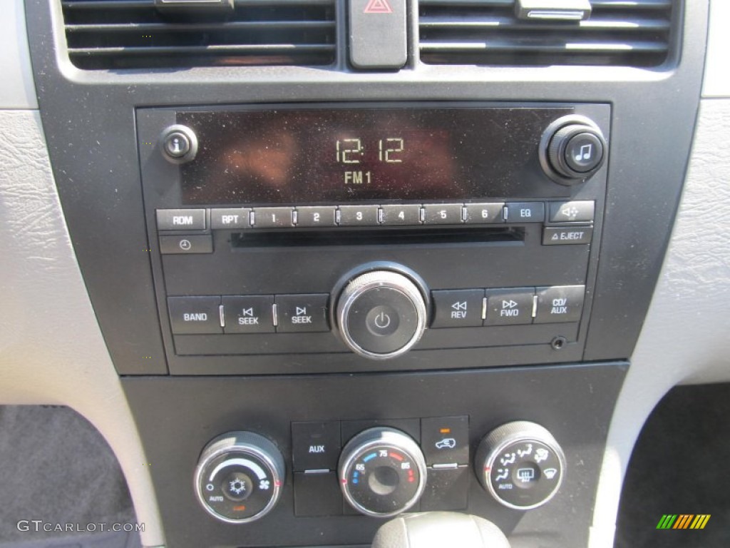 2008 Suzuki XL7 AWD Audio System Photo #67701478