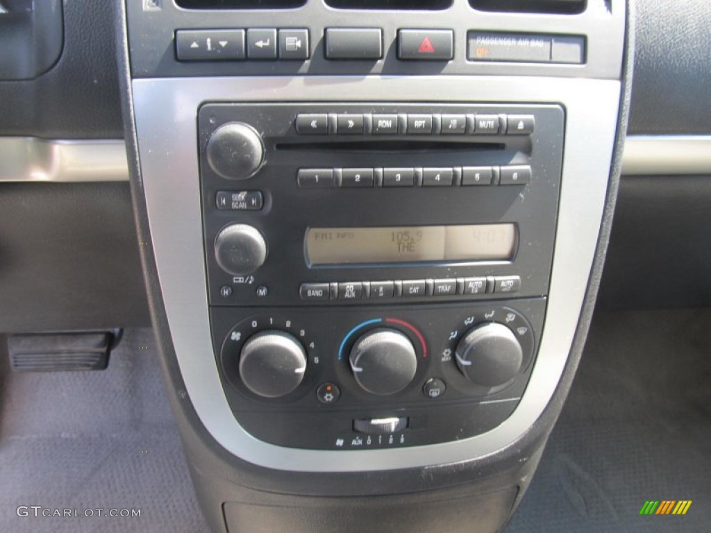 2005 Pontiac Montana SV6 AWD Controls Photos