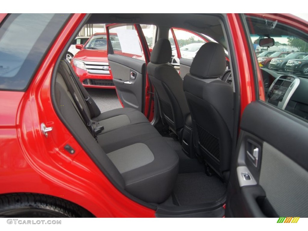 2008 Spectra 5 SX Wagon - Classic Red / Black photo #11
