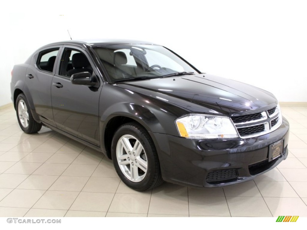 Brilliant Black Crystal Pearl Dodge Avenger