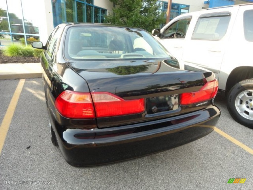 1999 Accord LX Sedan - Flamenco Black Pearl / Gray photo #4