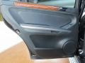 Black - GL 450 4Matic Photo No. 24