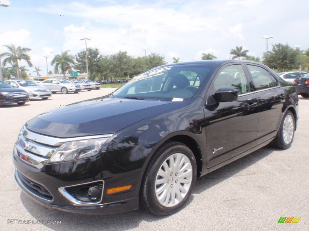 2010 Fusion Hybrid - Tuxedo Black Metallic / Charcoal Black photo #13