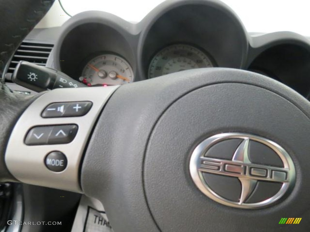 2007 Scion tC Standard tC Model Controls Photo #67711960