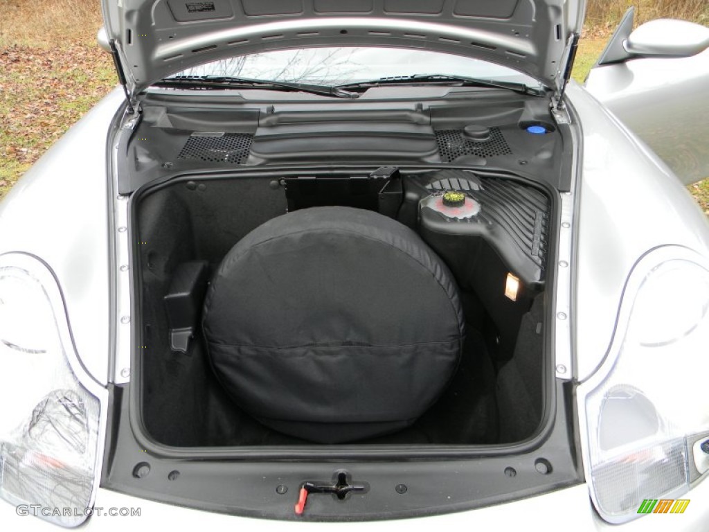 2004 Porsche Boxster S 550 Spyder Trunk Photo #67712197