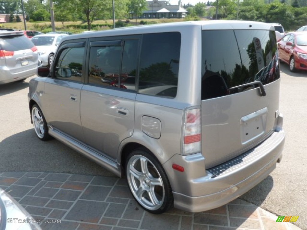 2005 xB  - Thunder Cloud Metallic / Dark Charcoal photo #5