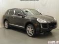 Basalt Black Metallic - Cayenne Tiptronic Photo No. 3
