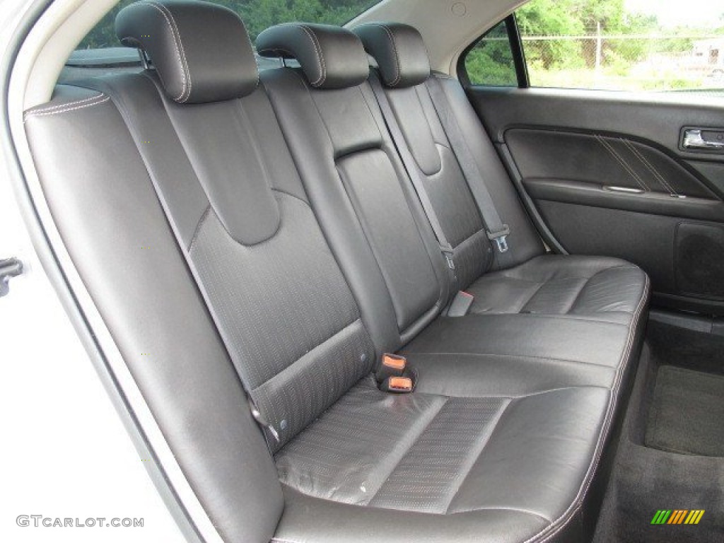 2010 Fusion Sport - Brilliant Silver Metallic / Charcoal Black/Sport Black photo #18