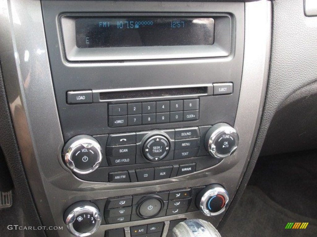 2010 Fusion Sport - Brilliant Silver Metallic / Charcoal Black/Sport Black photo #31
