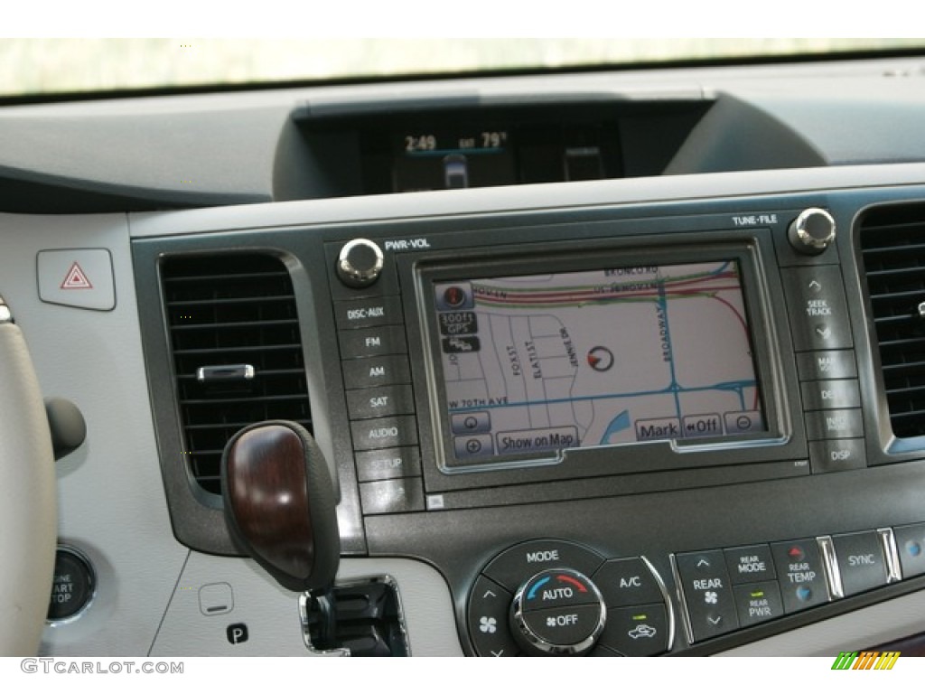 2012 Toyota Sienna Limited AWD Navigation Photo #67721993