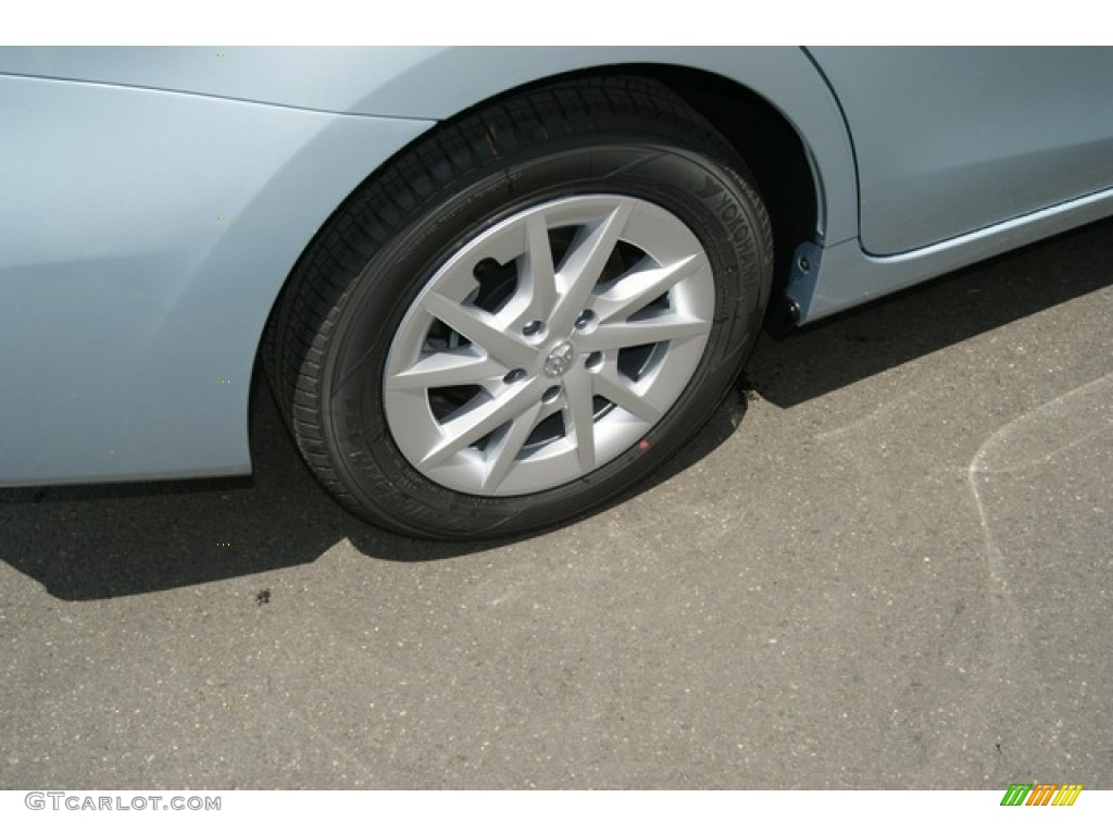 2012 Toyota Prius v Three Hybrid Wheel Photo #67723172