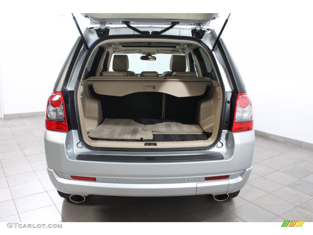 2010 Land Rover LR2 HSE Trunk Photo #67723637