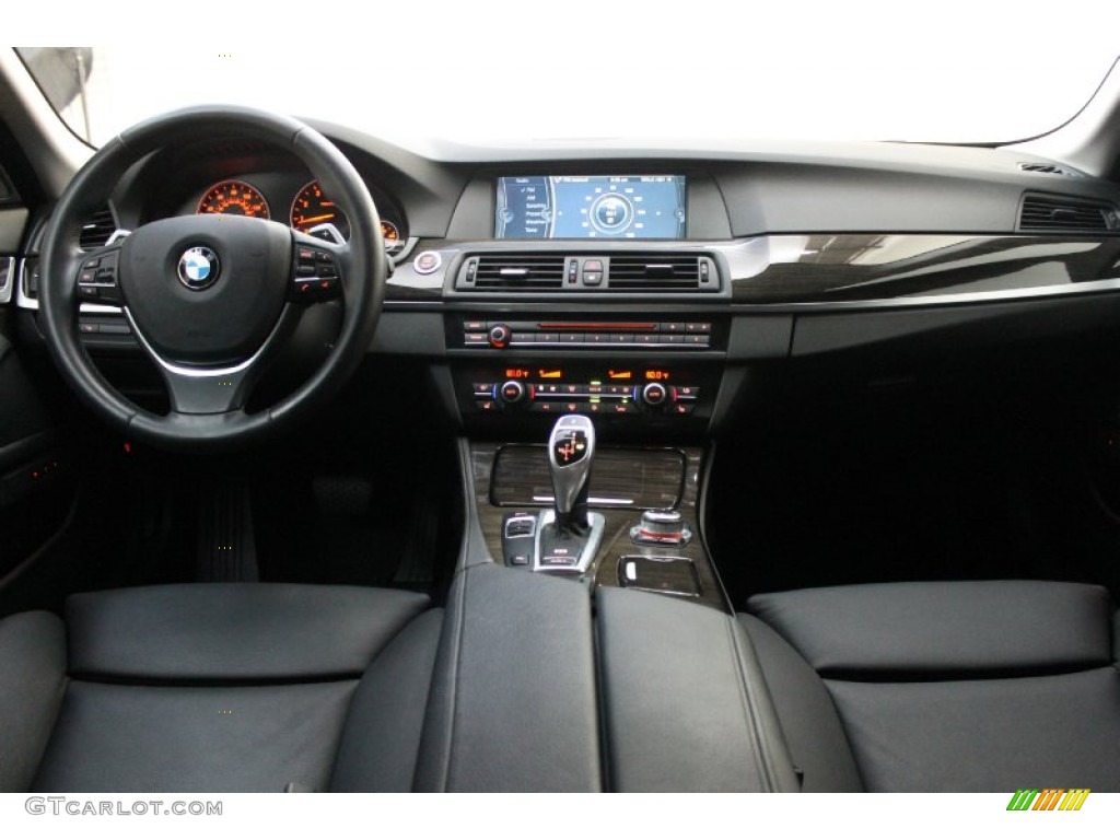 2011 BMW 5 Series 550i Sedan Black Dashboard Photo #67724828