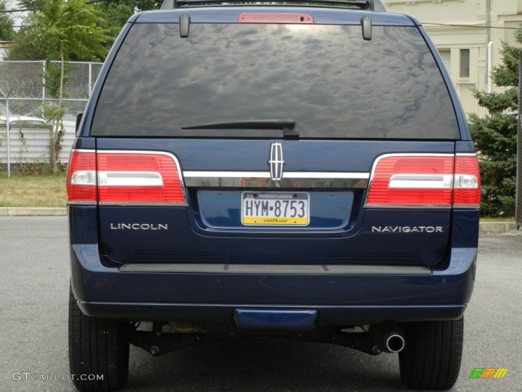 2011 Navigator 4x4 - Dark Blue Pearl Metallic / Stone photo #16