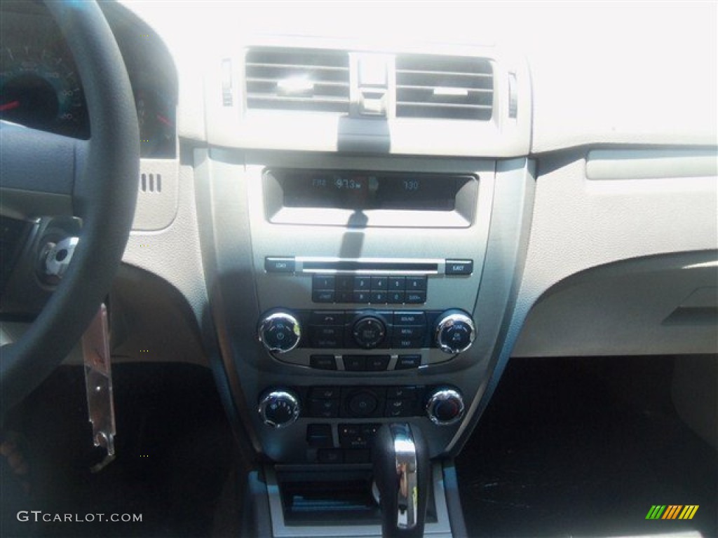 2012 Fusion SE - Ingot Silver Metallic / Medium Light Stone photo #19