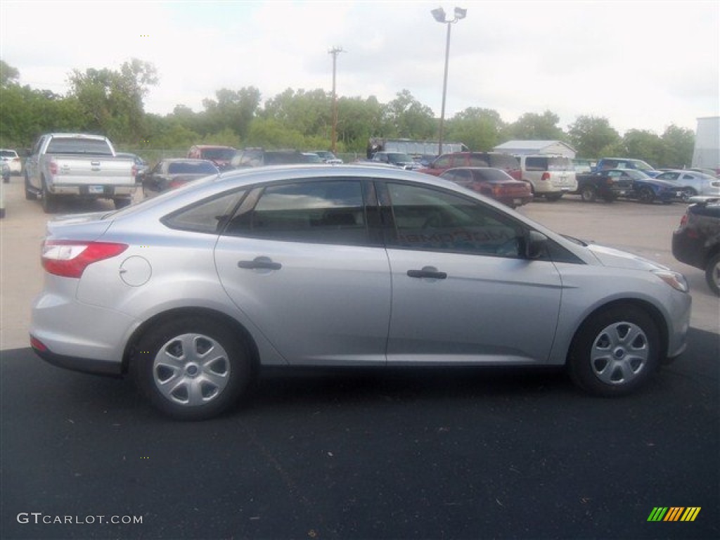 2012 Focus S Sedan - Ingot Silver Metallic / Charcoal Black photo #6