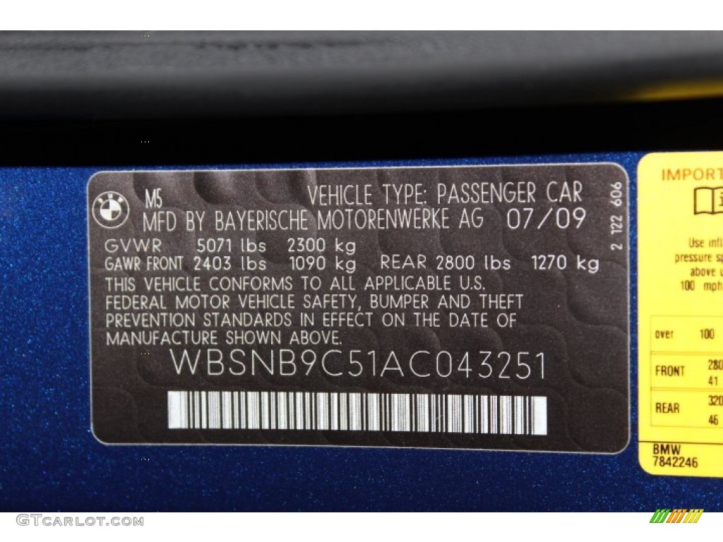 2010 M5  - Interlagos Blue Metallic / Silverstone II Merino Leather photo #31