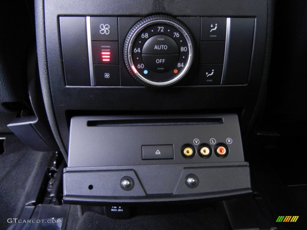 2012 Mercedes-Benz GL 450 4Matic Controls Photos