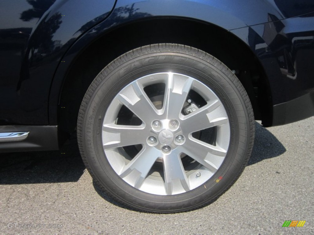 2012 Mitsubishi Outlander SE AWD Wheel Photos